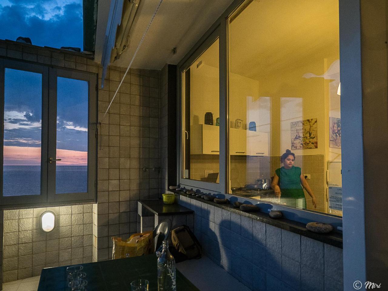 Unda De Ma Sea View Terrace Apartment Vernazza Eksteriør billede