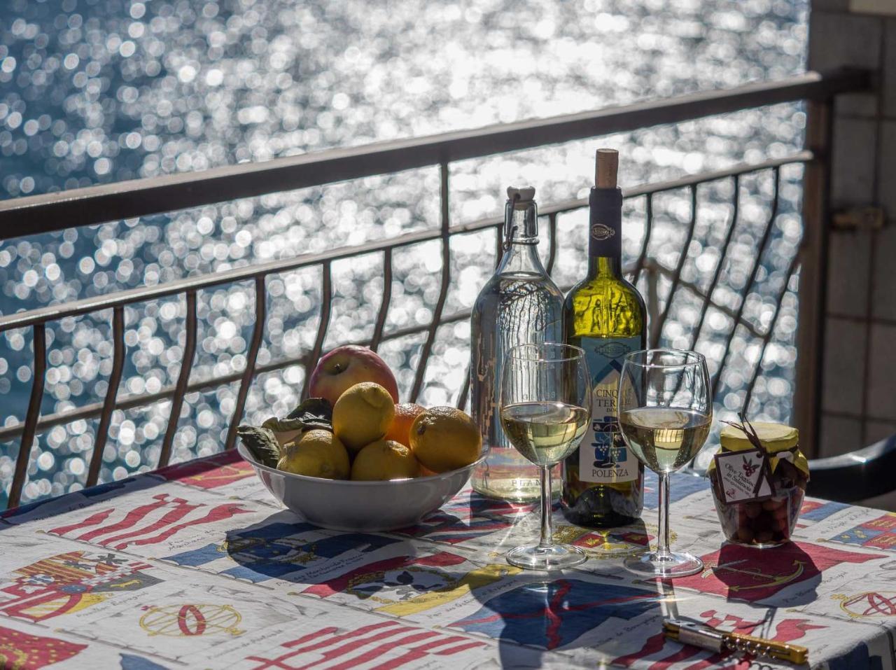 Unda De Ma Sea View Terrace Apartment Vernazza Eksteriør billede